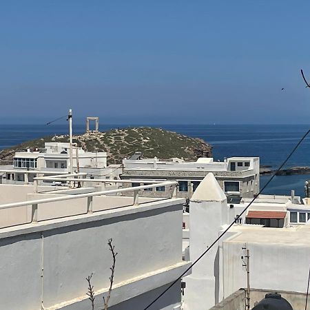 فندق Burgos Barrio Naxos City المظهر الخارجي الصورة