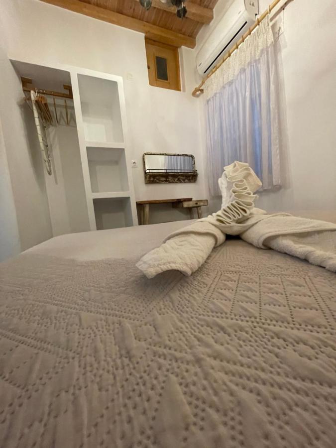 فندق Burgos Barrio Naxos City المظهر الخارجي الصورة