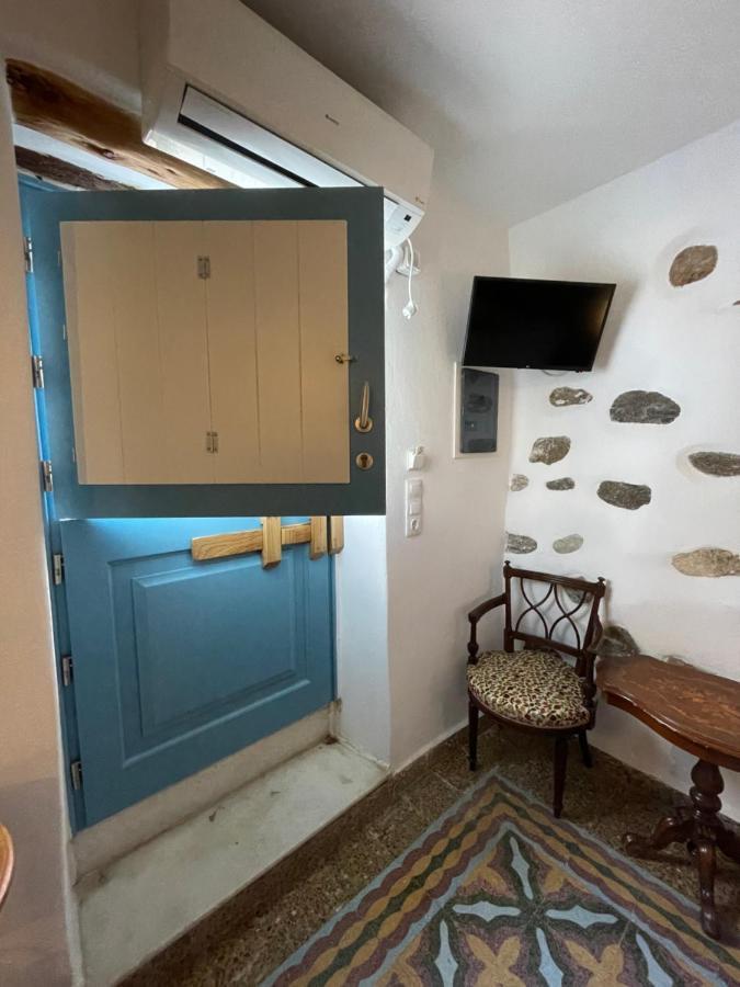 فندق Burgos Barrio Naxos City المظهر الخارجي الصورة