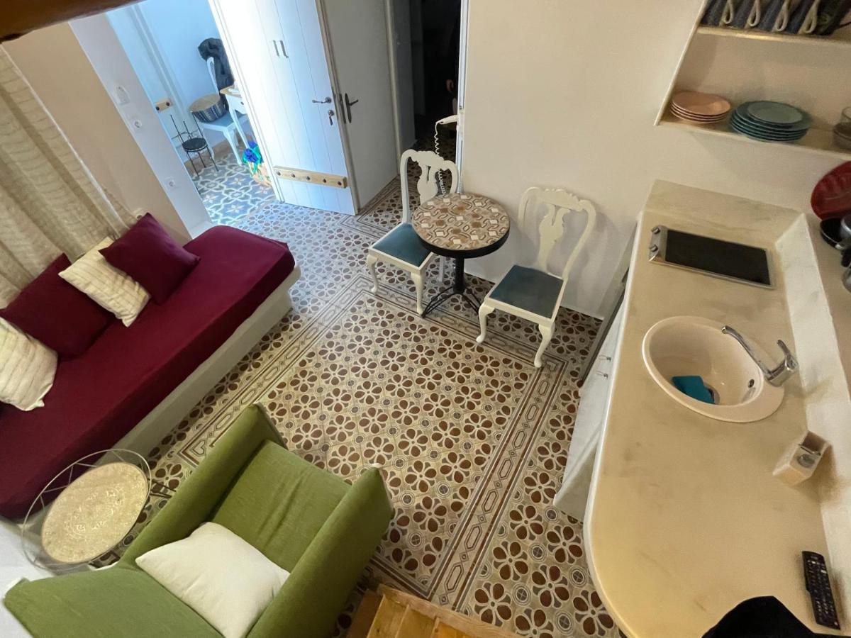 فندق Burgos Barrio Naxos City المظهر الخارجي الصورة