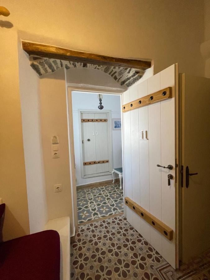 فندق Burgos Barrio Naxos City المظهر الخارجي الصورة