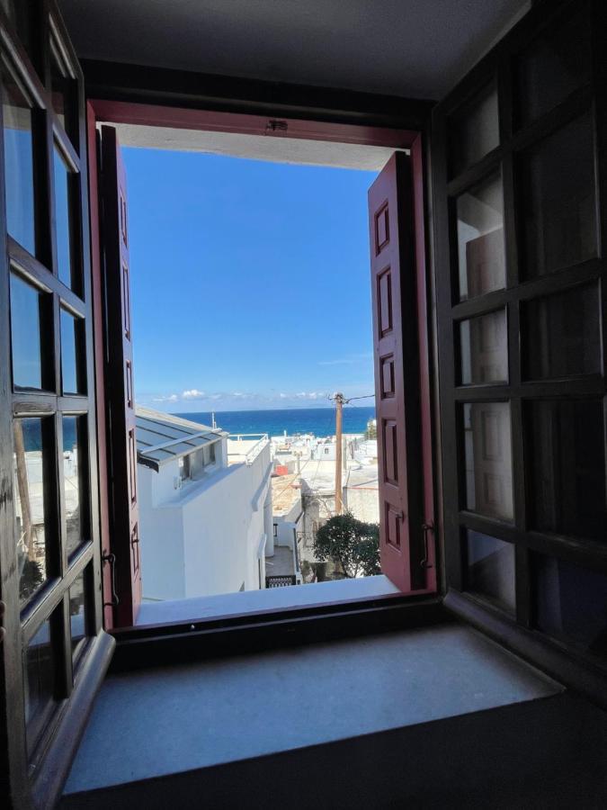فندق Burgos Barrio Naxos City المظهر الخارجي الصورة