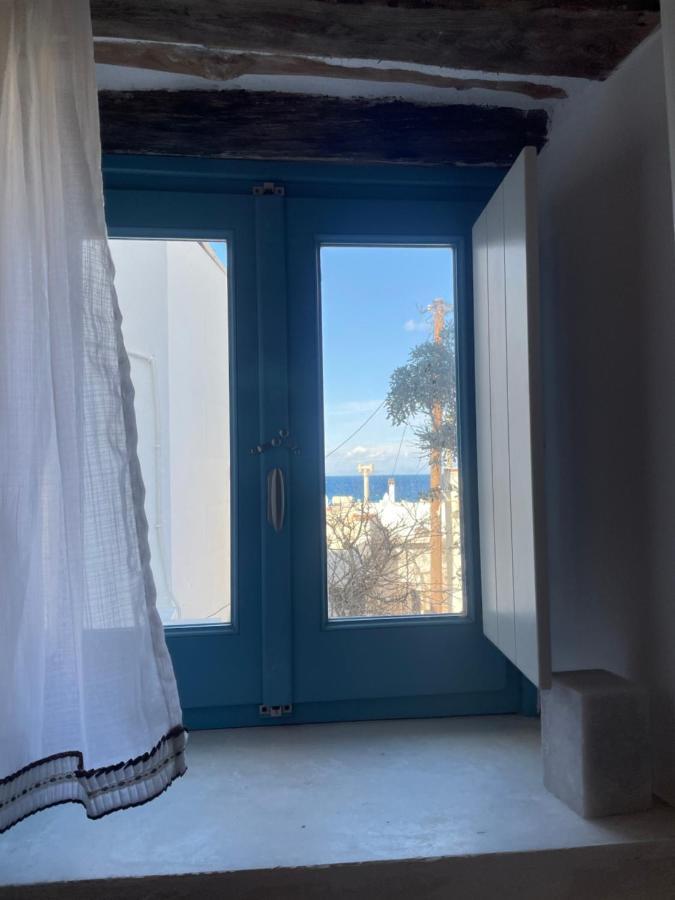 فندق Burgos Barrio Naxos City المظهر الخارجي الصورة