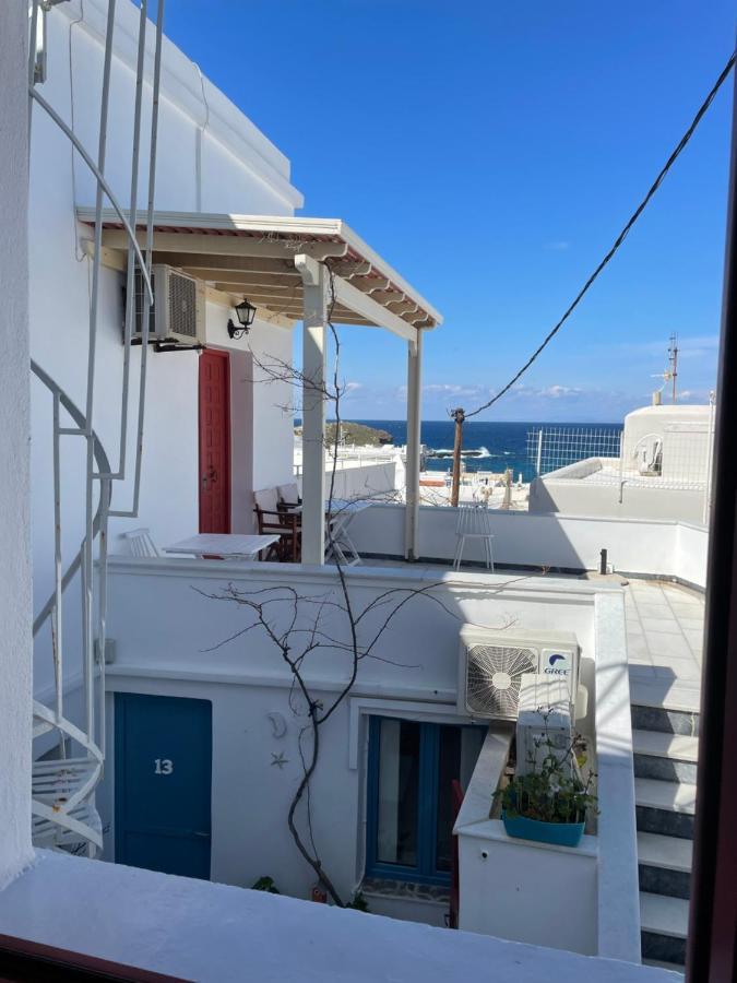 فندق Burgos Barrio Naxos City المظهر الخارجي الصورة