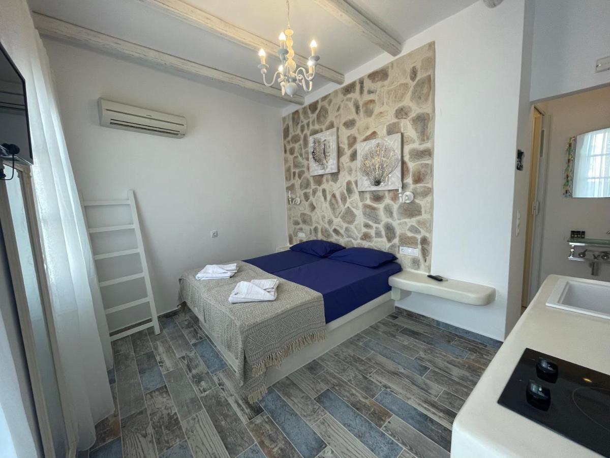 فندق Burgos Barrio Naxos City المظهر الخارجي الصورة