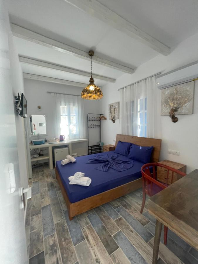 فندق Burgos Barrio Naxos City المظهر الخارجي الصورة
