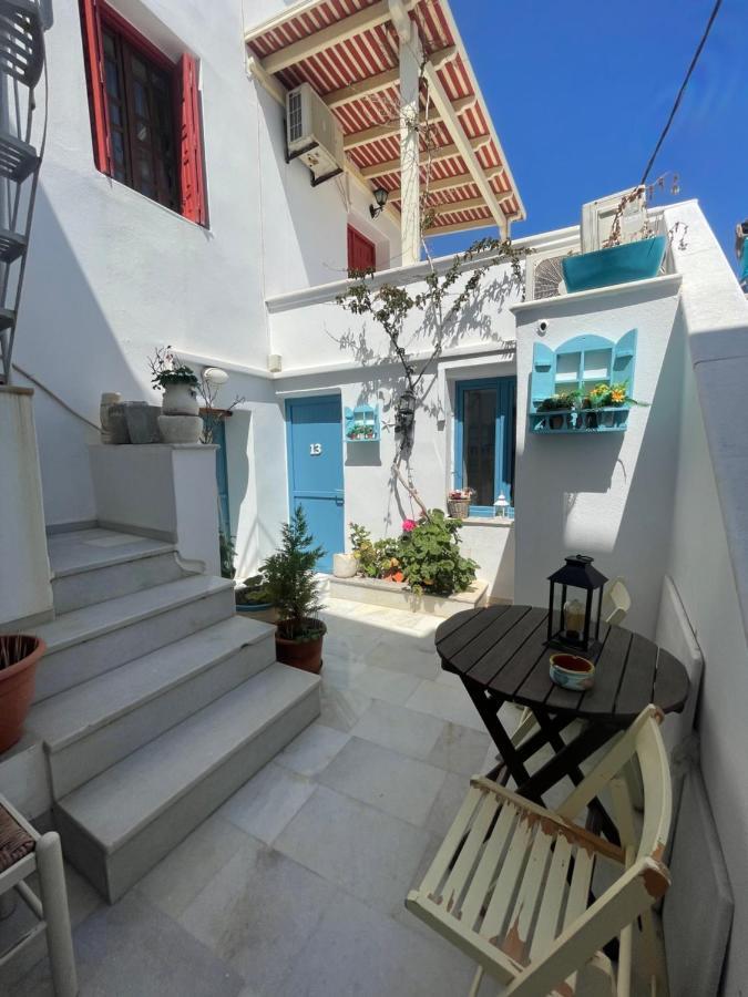 فندق Burgos Barrio Naxos City المظهر الخارجي الصورة
