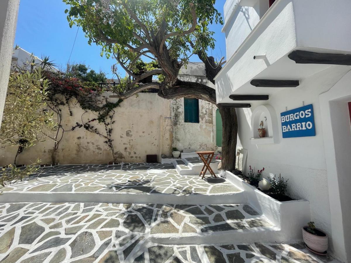 فندق Burgos Barrio Naxos City المظهر الخارجي الصورة