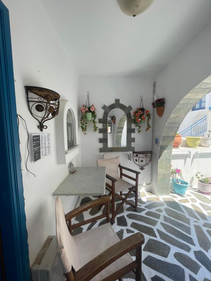 فندق Burgos Barrio Naxos City المظهر الخارجي الصورة