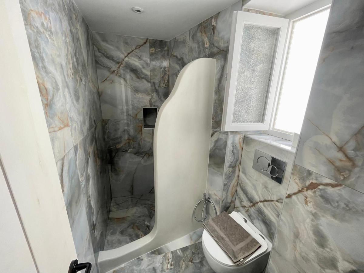 فندق Burgos Barrio Naxos City المظهر الخارجي الصورة