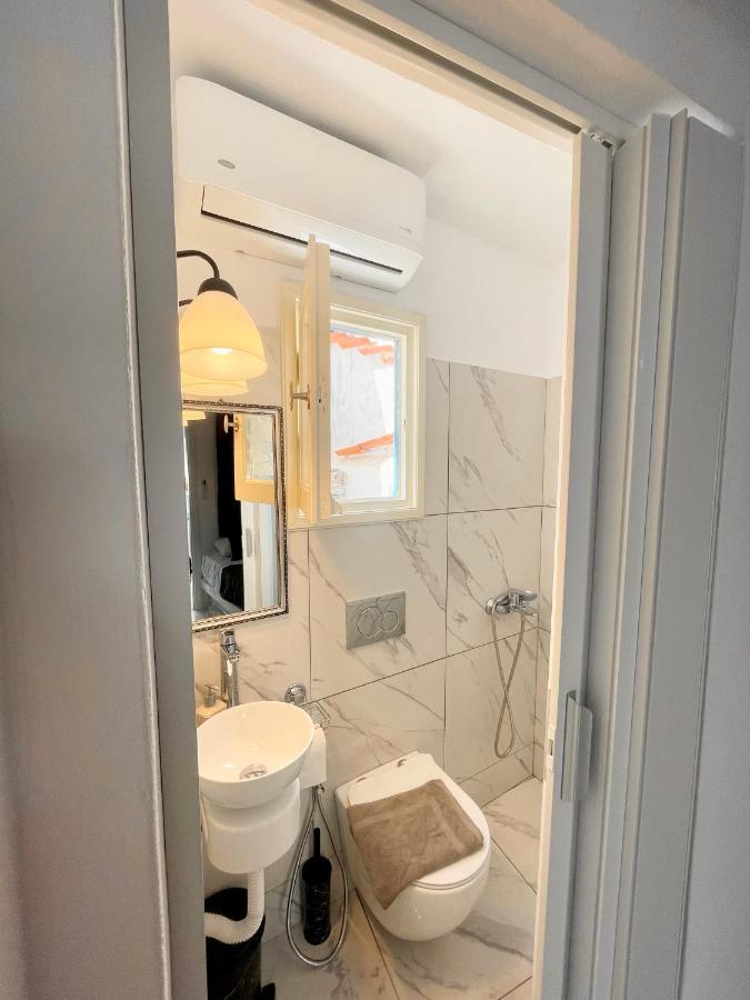 فندق Burgos Barrio Naxos City المظهر الخارجي الصورة