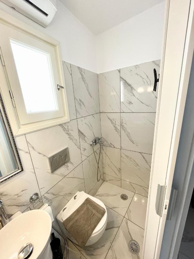 فندق Burgos Barrio Naxos City المظهر الخارجي الصورة
